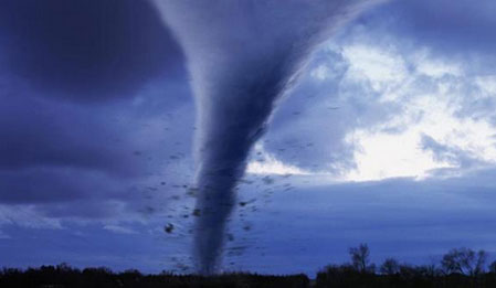 Fırtına Peşinde - Storm Chasers izle